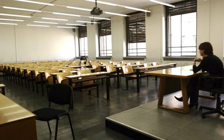 La vuota scuola